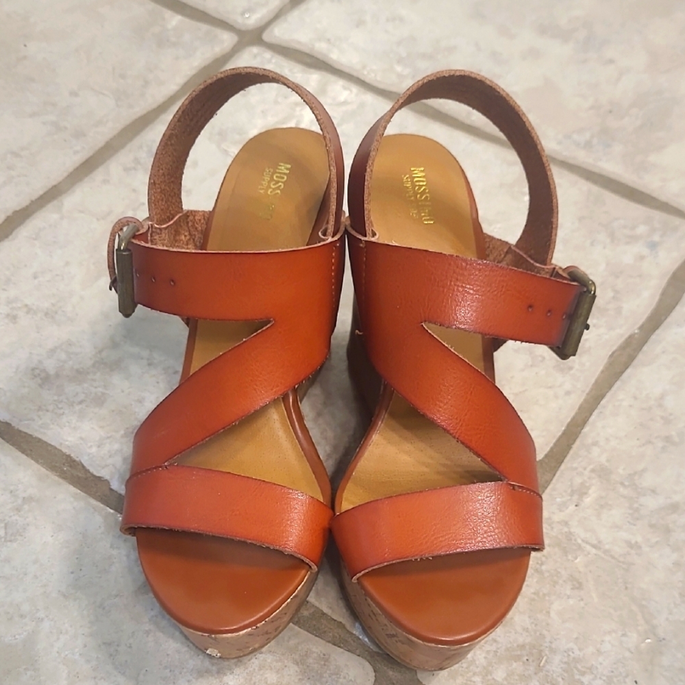 Mossimo Supply Co. Women's Tan Leather Wedge Sandals, Size 6